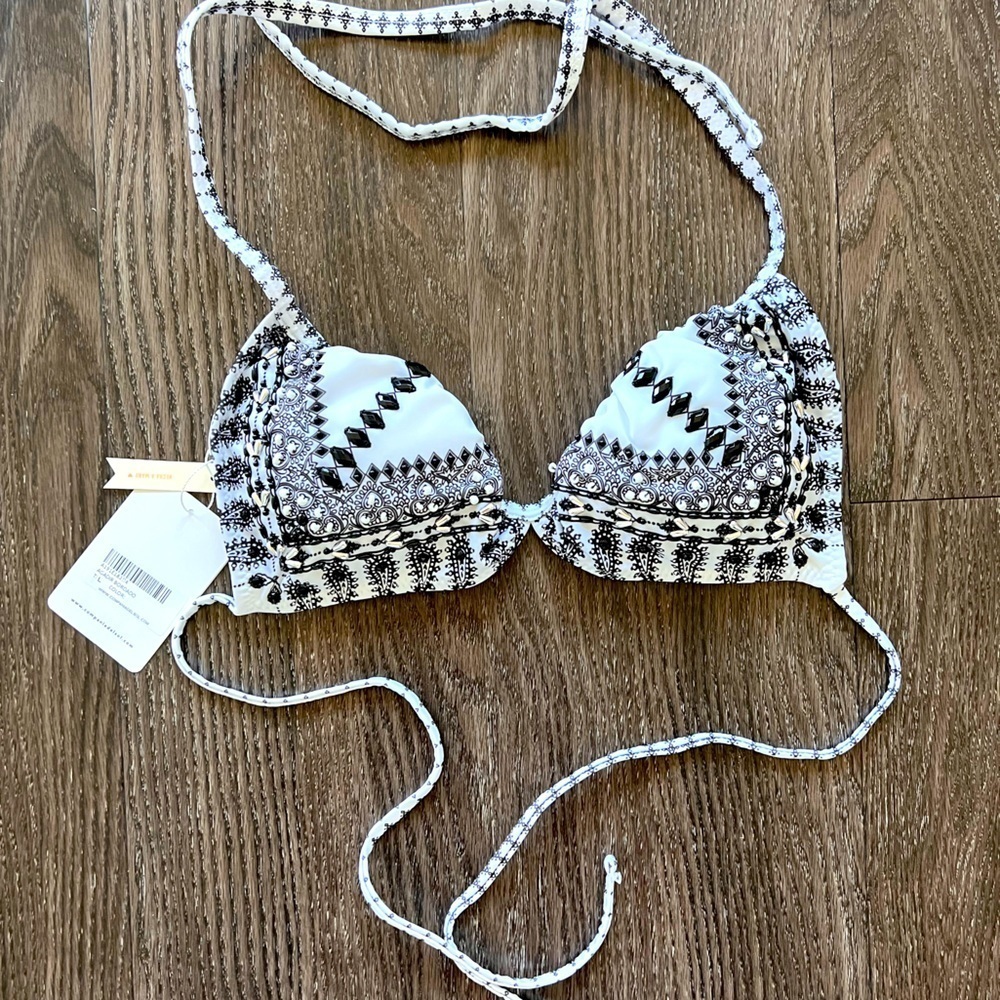 NEW Compañia del Sol Women's triangle Bikini Swimsuit Top, black and white​​​​​